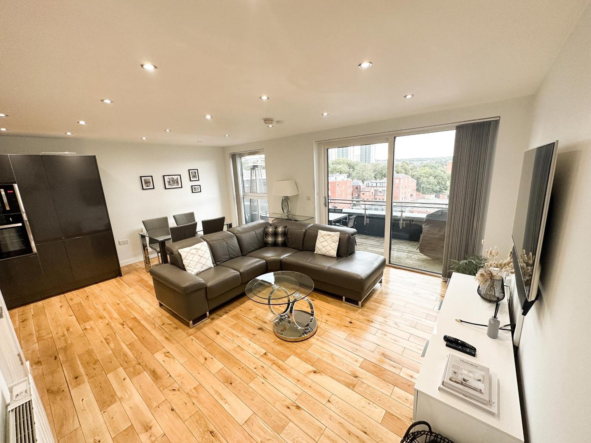 Luxury 3 Bedroom Apt. Leeds Centre Apartment Leeds (West Yorkshire)